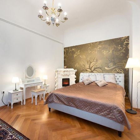Codelli Deluxe Fresco City Centre App With Balcony Любляна Екстериор снимка