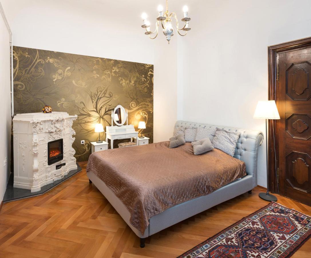 Codelli Deluxe Fresco City Centre App With Balcony Любляна Екстериор снимка